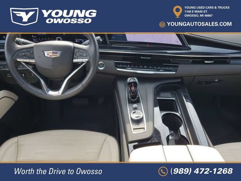 Used 2024 Cadillac Escalade Sport w/ LPO, ONYX Package AWD/4WD image 27