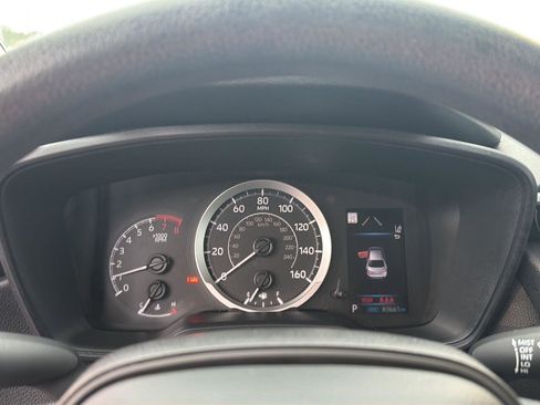 Used 2020 Toyota Corolla LE FWD image 22