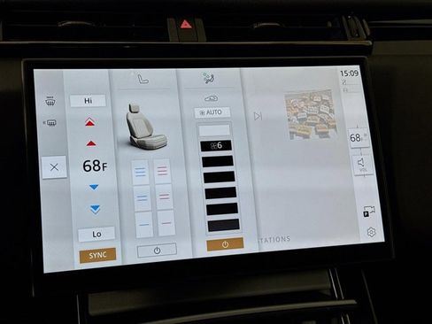 Used 2025 Land Rover Range Rover Velar S image 18