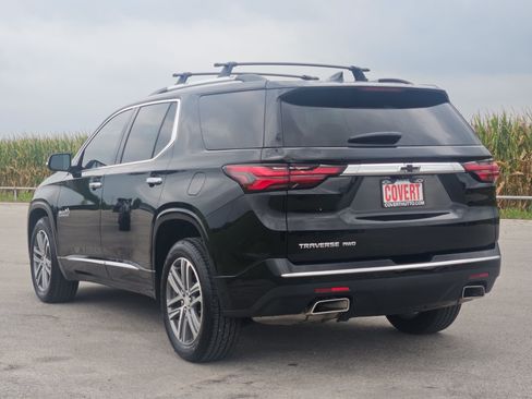 Used 2023 Chevrolet Traverse High Country w/ LPO, Floor Liner Package AWD/4WD image 7