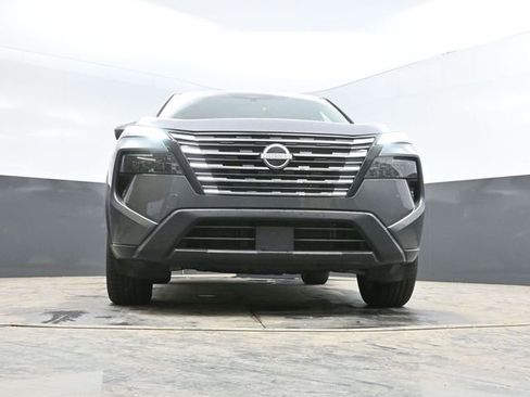 Used 2025 Nissan Rogue SV image 45