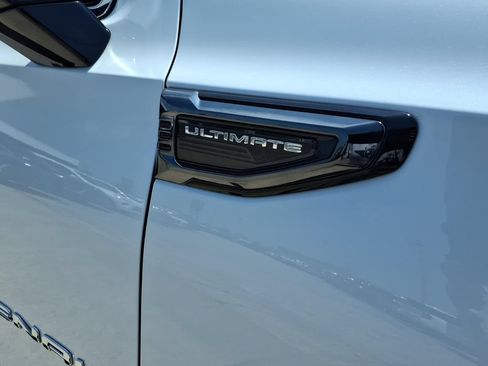 New 2026 GMC Yukon Denali Ultimate AWD/4WD image 10