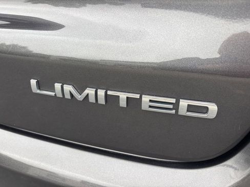 Used 2022 Jeep Compass Limited AWD/4WD image 29