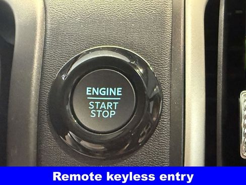 New 2025 Ford Expedition Active image 16