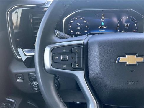 Used 2023 Chevrolet Silverado 1500 LT AWD/4WD image 12