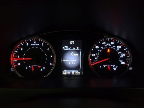 Used 2016 Toyota Camry XSE image 23