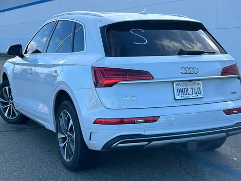 Used 2021 Audi Q5 Premium w/ Convenience Package image 4