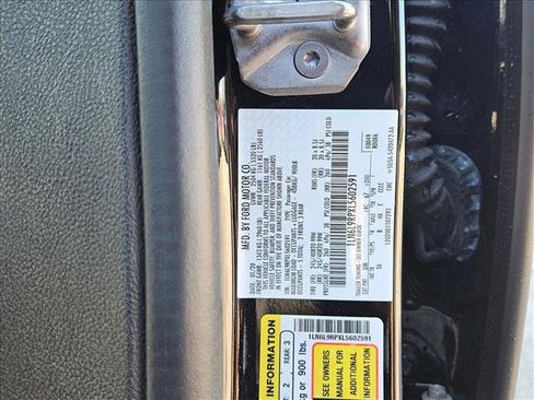 Used 2020 Lincoln Continental Reserve w/ Luxury Package image 25