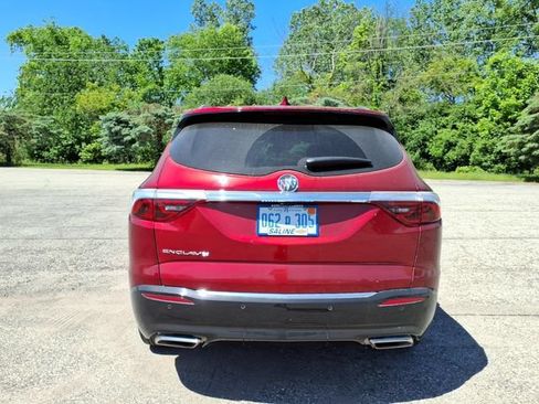 Used 2024 Buick Enclave Essence w/ Experience Buick Package FWD image 6