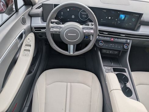 Certified 2024 Hyundai Sonata SEL w/ Convenience Package image 14