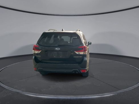 Used 2020 Subaru Forester Premium image 7