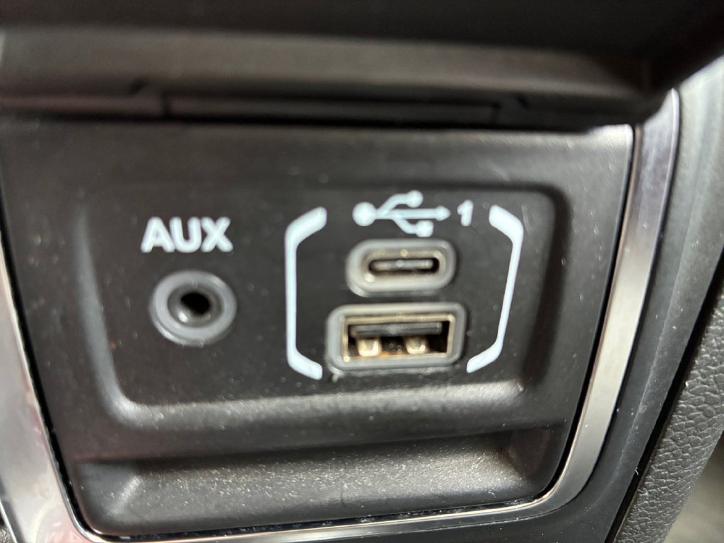 Used 2019 Jeep Wrangler Sport AWD/4WD image 6
