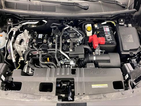 New 2026 Nissan Kicks SR w/ SR Premium Package image 17