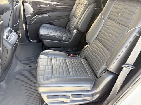 Certified 2023 Cadillac Escalade Sport Platinum AWD/4WD image 18