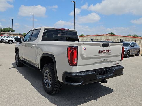 New 2026 GMC Sierra 1500 AT4X image 3