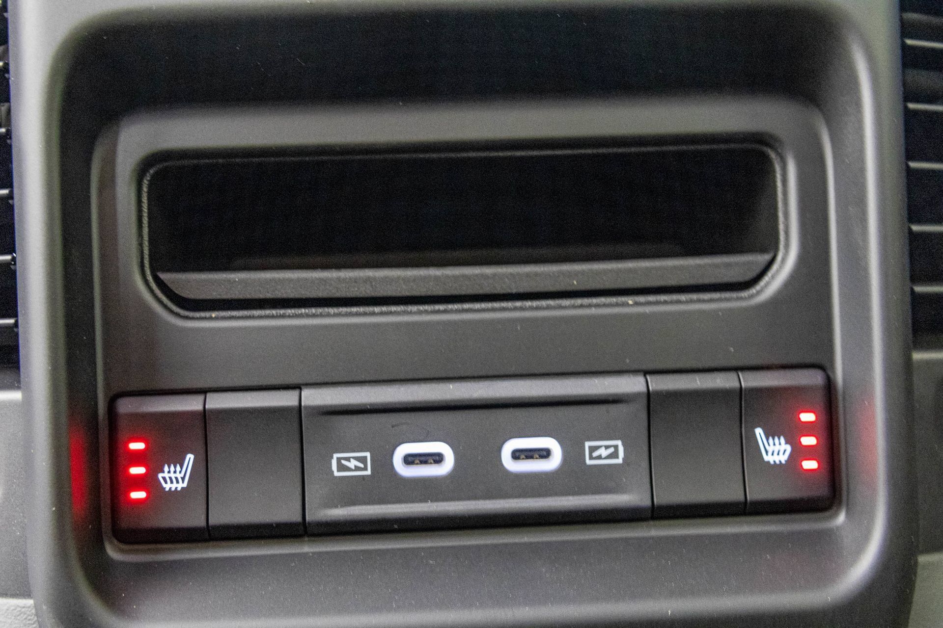 New 2026 RAM 3500 Laramie AWD/4WD image 39