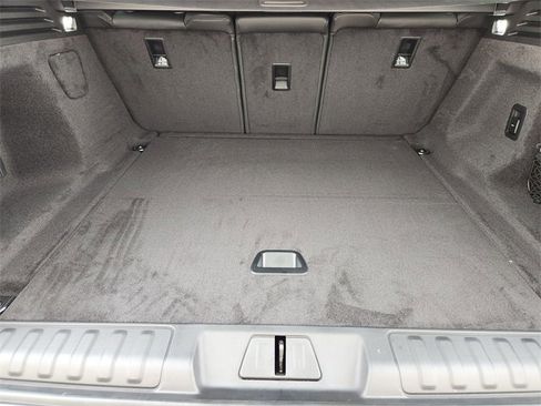 New 2025 Land Rover Range Rover Sport image 32