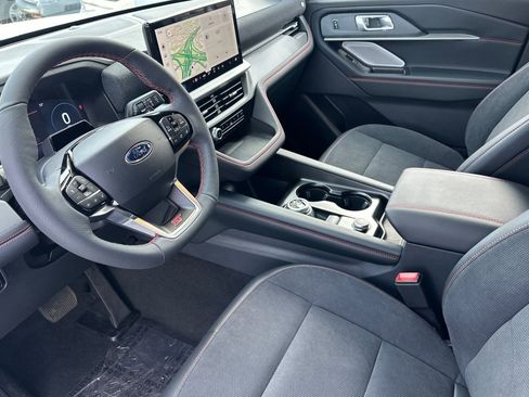 New 2026 Ford Explorer ST RWD image 9