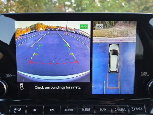 Used 2023 Nissan Rogue SL w/ SL Premium Package image 20