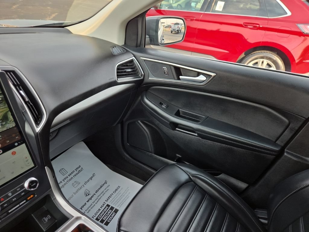Used 2024 Ford Edge SEL AWD/4WD image 18