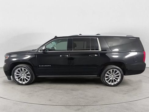 Used 2019 Chevrolet Suburban Premier w/ Premier Plus Edition AWD/4WD image 2