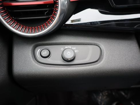 New 2026 Chevrolet Trax RS w/ Sunroof Package image 14