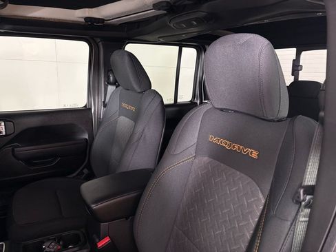 New 2026 Jeep Gladiator Mojave AWD/4WD image 16