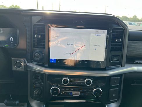 New 2025 Ford F150 Lariat w/ Equipment Group 502A High image 21