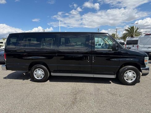 Used 2014 Ford E-350 and Econoline 350 XLT image 4