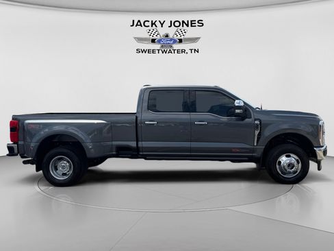 Used 2026 Ford F350 Lariat w/ Lariat Ultimate Package AWD/4WD image 6