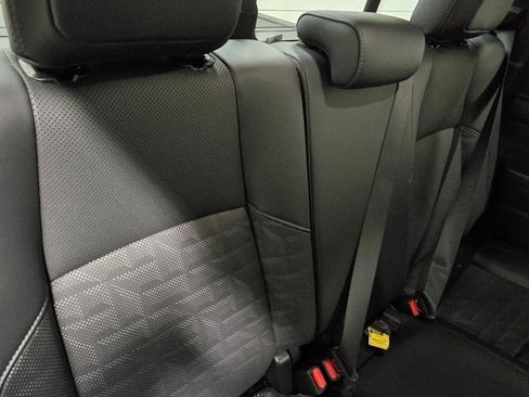 Used 2024 Toyota Tacoma TRD Off-Road image 27