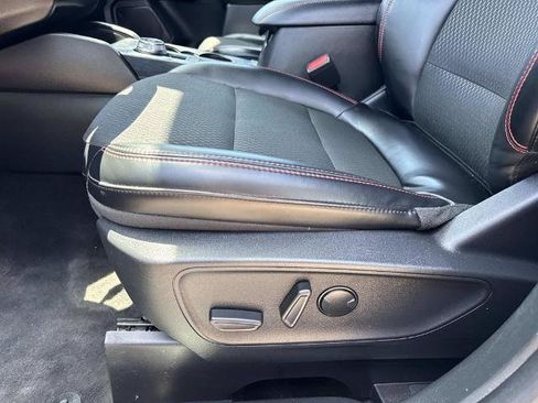 Used 2025 Ford Escape ST-Line FWD image 18