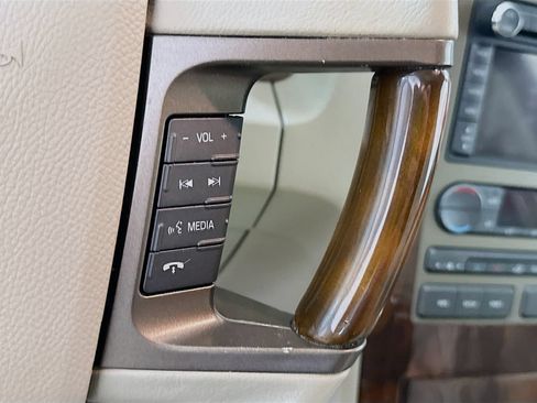 Used 2013 Lincoln Navigator 2WD w/ HD Trailer Tow Pkg image 24