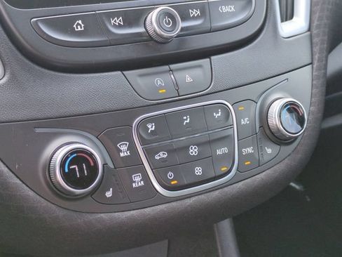 Used 2024 Chevrolet Malibu LT FWD image 19
