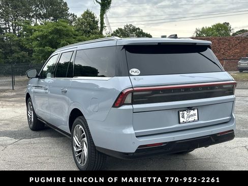 New 2026 Lincoln Navigator L Reserve AWD/4WD image 5
