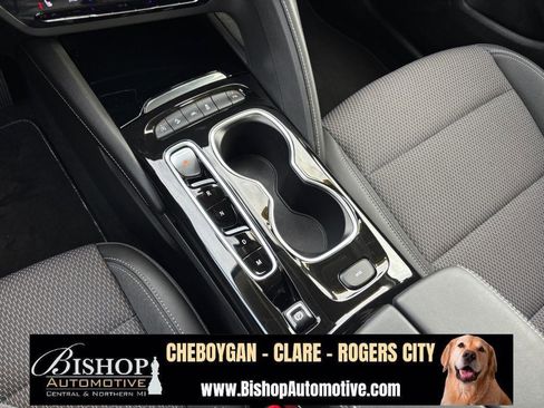 Used 2023 Buick Envision Preferred image 32