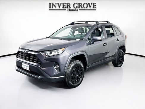 Used 2019 Toyota RAV4 XLE image 1