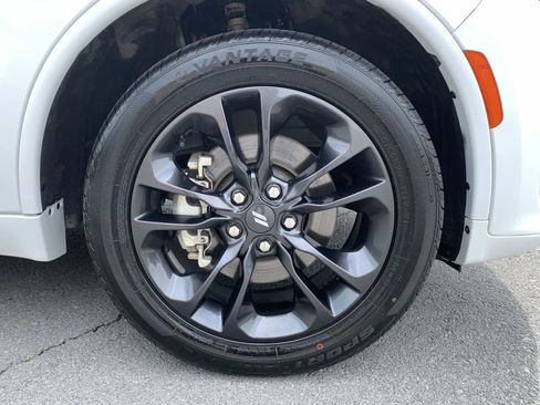 Used 2022 Dodge Durango SXT w/ Blacktop Package RWD image 10