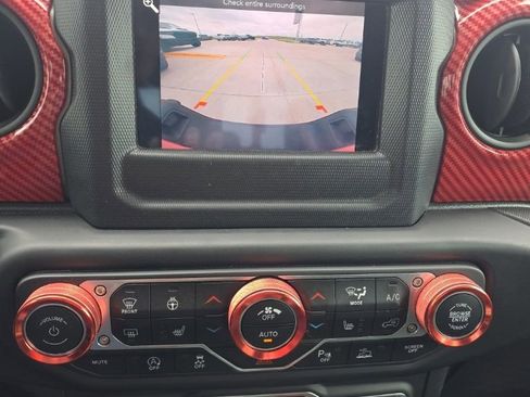 Used 2020 Jeep Gladiator Sport w/ Quick Order Package 24S AWD/4WD image 46