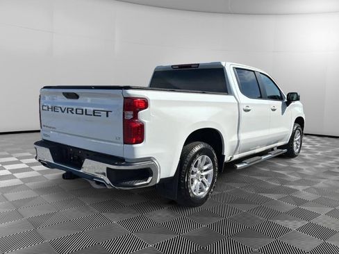 Used 2022 Chevrolet Silverado 1500 LT w/ Z71 Off-Road Package AWD/4WD image 4