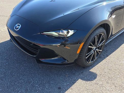 New 2025 MAZDA MX-5 Miata RF Grand Touring image 9