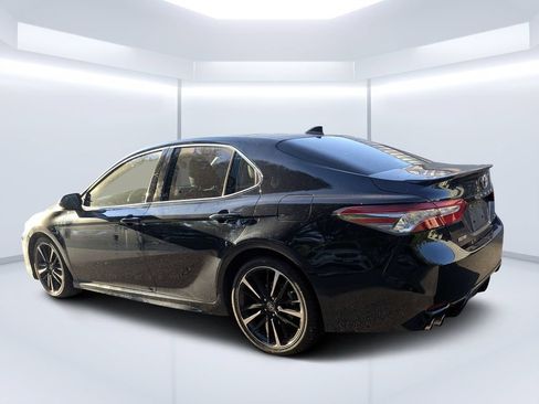 Used 2019 Toyota Camry XSE w/ Driver Assist Package FWD image 5