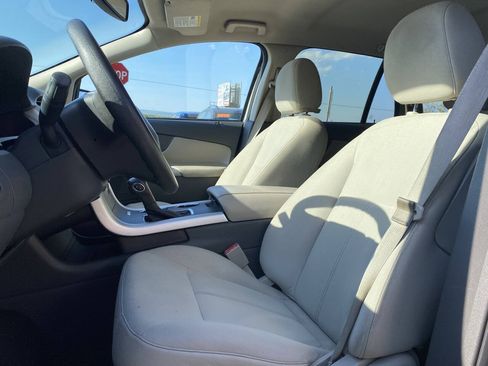 Used 2013 Ford Edge SE FWD image 12