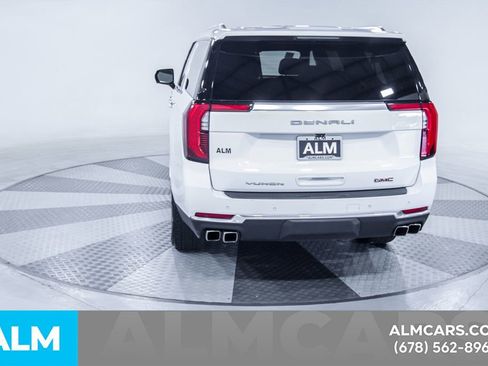 Used 2025 GMC Yukon XL Denali RWD image 8