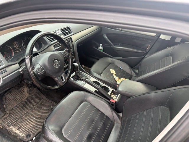 Used 2015 Volkswagen Passat 1.8T SE FWD image 7