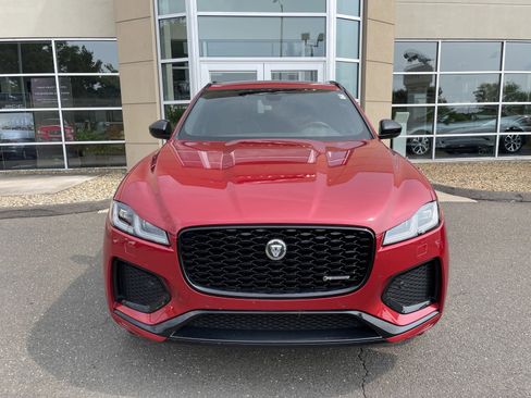 Certified 2024 Jaguar F-PACE R-Dynamic S image 3