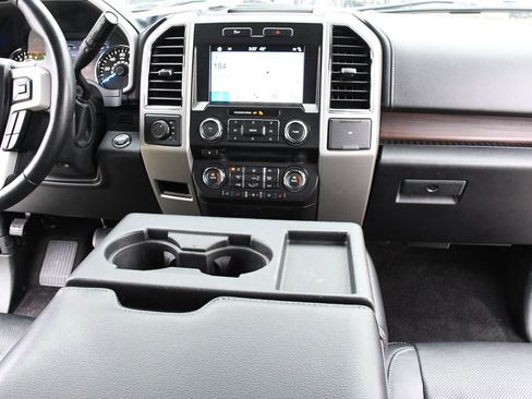 Used 2017 Ford F150 Lariat image 8