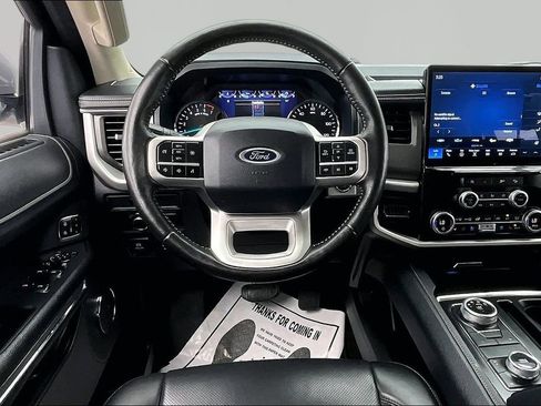 Certified 2024 Ford Expedition XLT AWD/4WD image 5