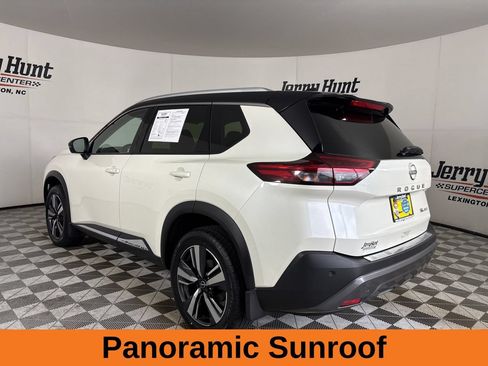 Used 2023 Nissan Rogue SL AWD/4WD image 9