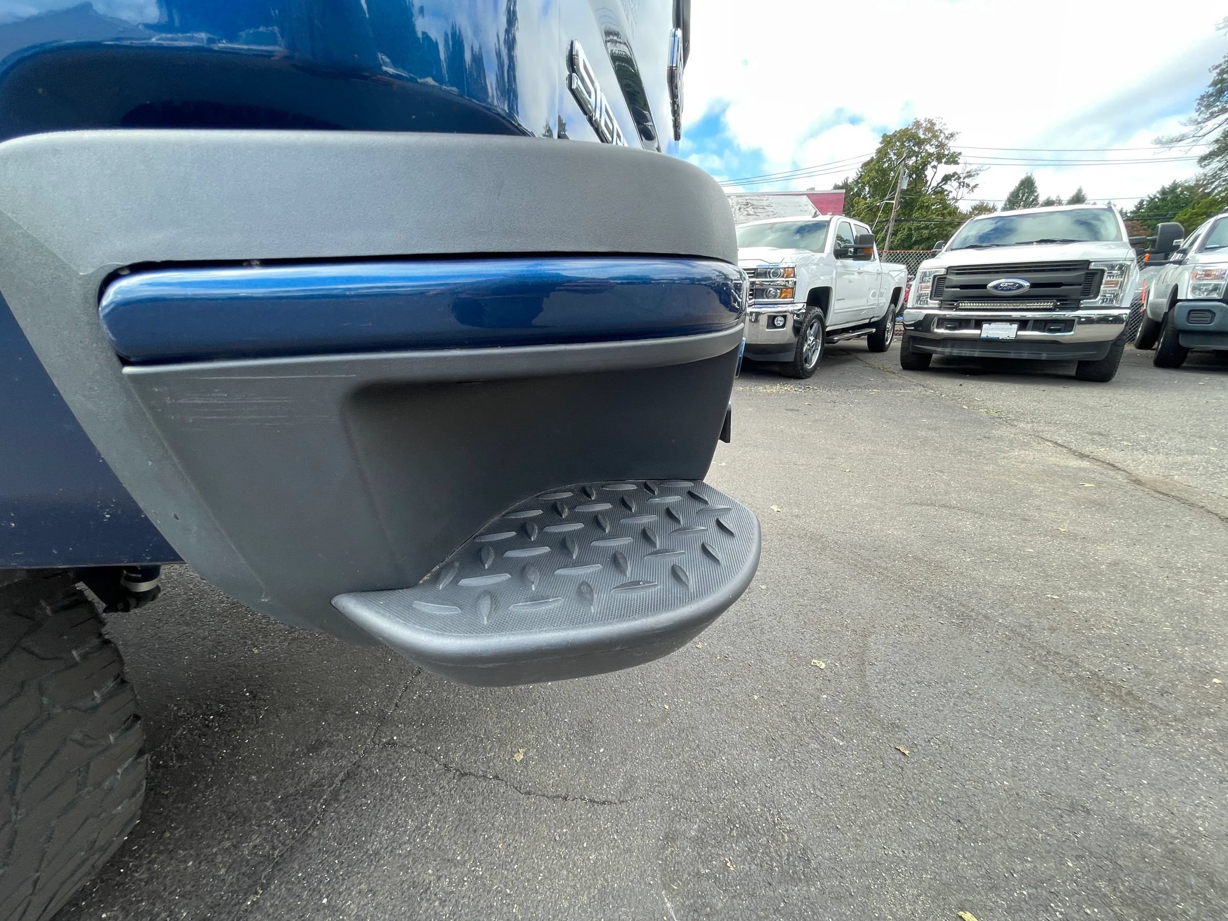 Used 2016 GMC Sierra 2500 Denali w/ Duramax Plus Package AWD/4WD image 27